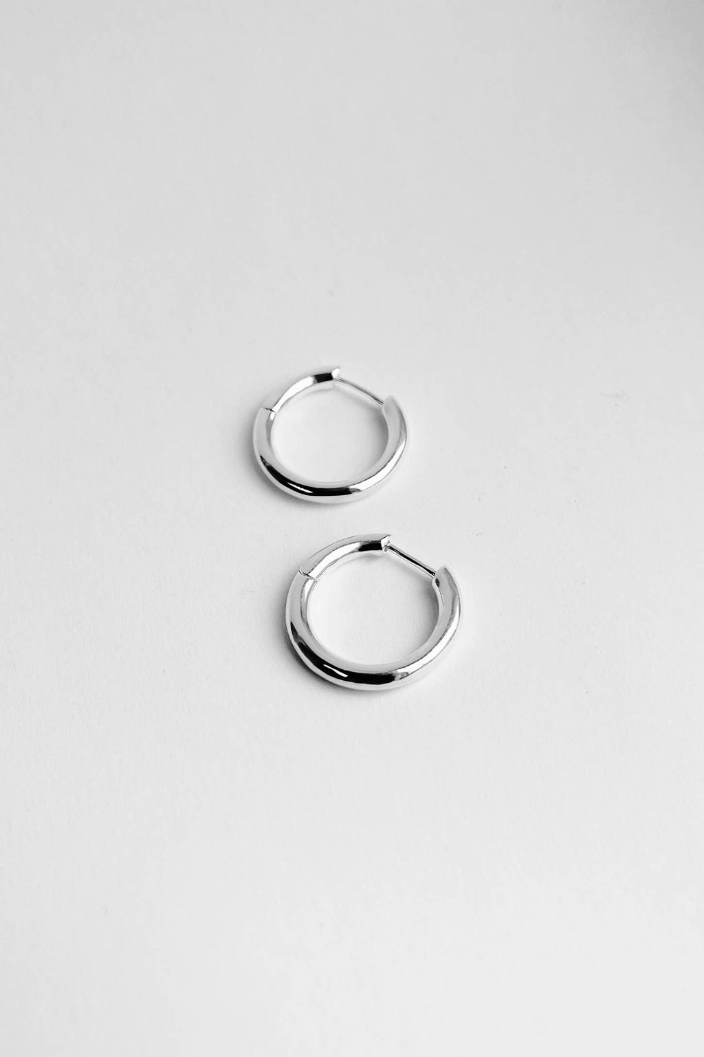 Uma Hoops