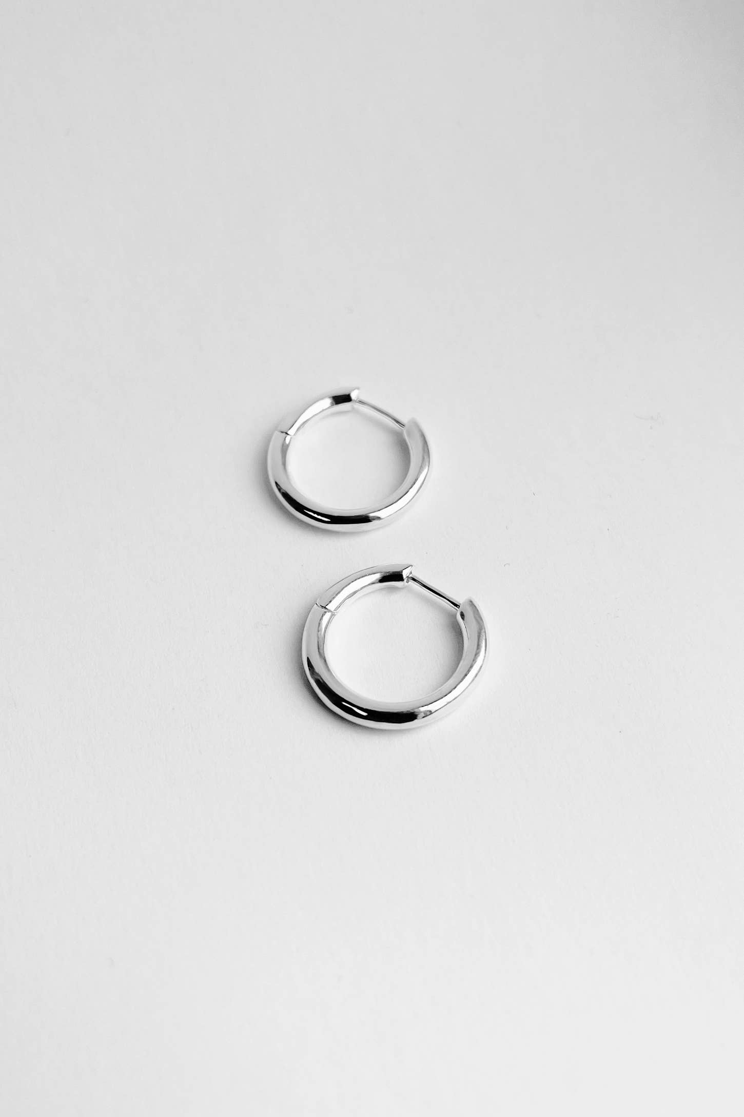Uma Hoops