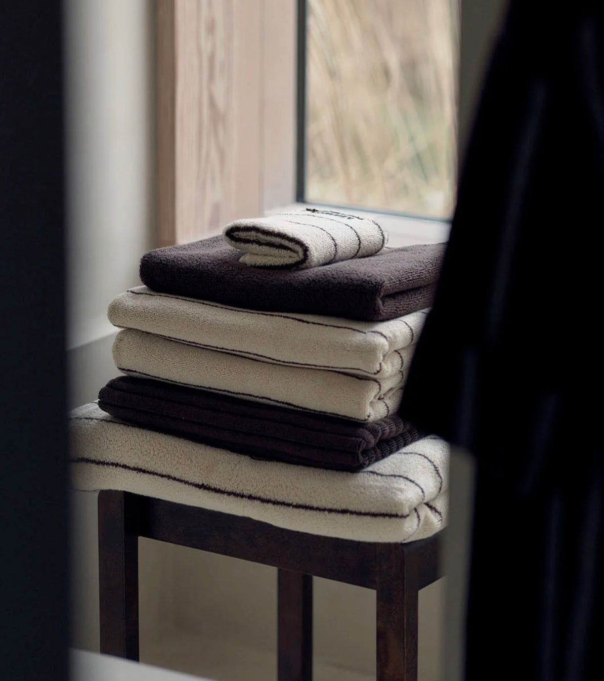 Hommey Solid Hand Towel Pair