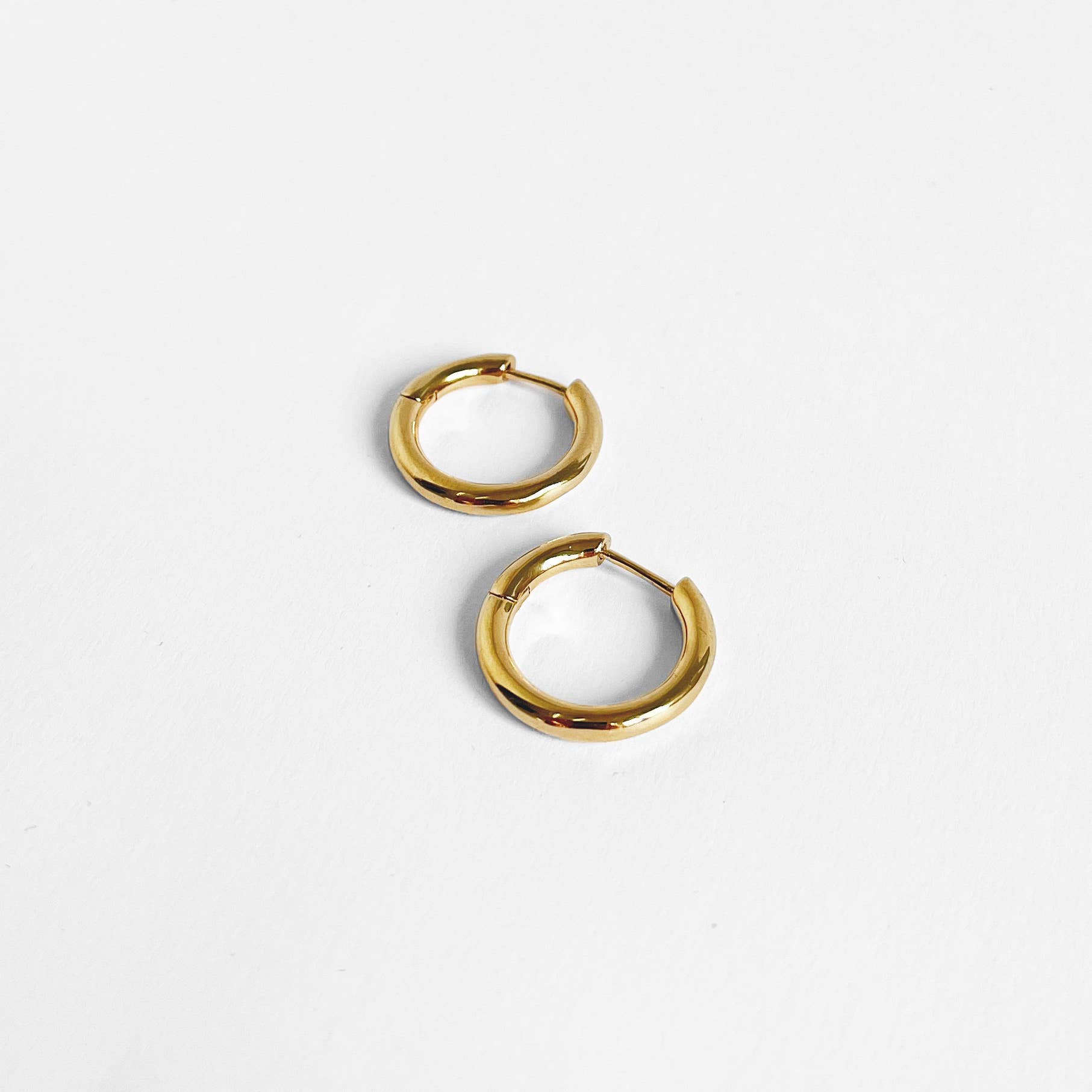 Uma Hoops